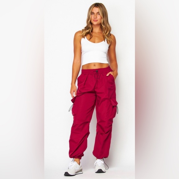 264. Parachute Ruched Cargo Jogger Pants in Berry - Picture 2 of 3